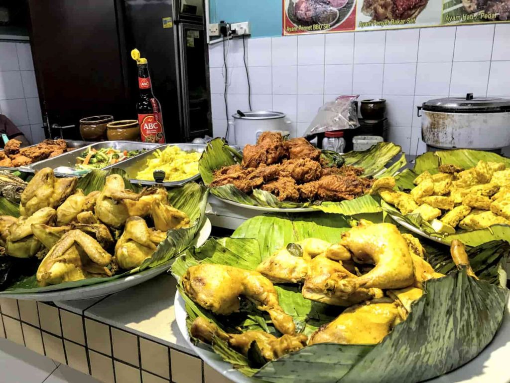 マカンプレイス（ミッドバレー）料理