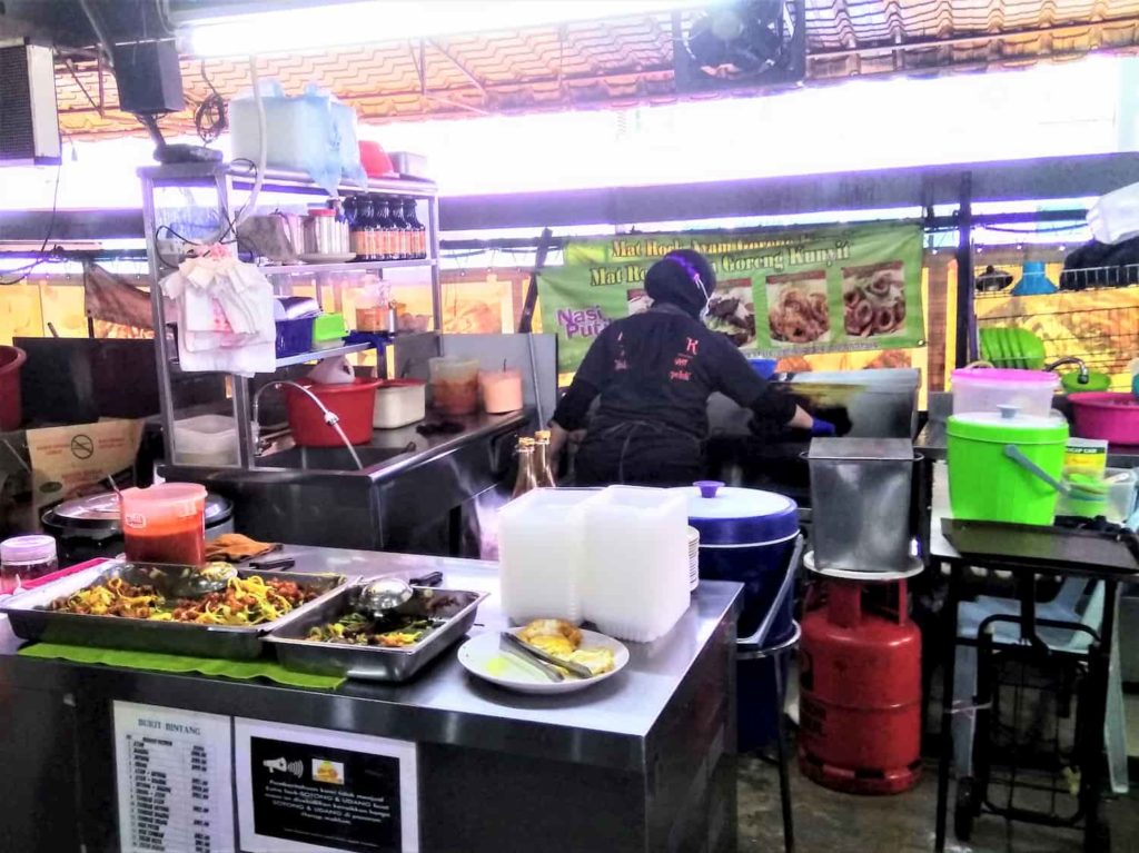 33フードコート、ブキビンタンの裏路地の老舗